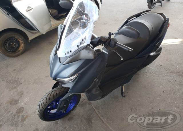 YAMAHA XMAX 250 23/23